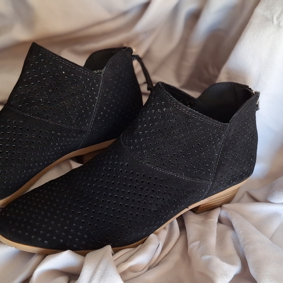 Kenneth Cole suede booties - Picture 9 of 16